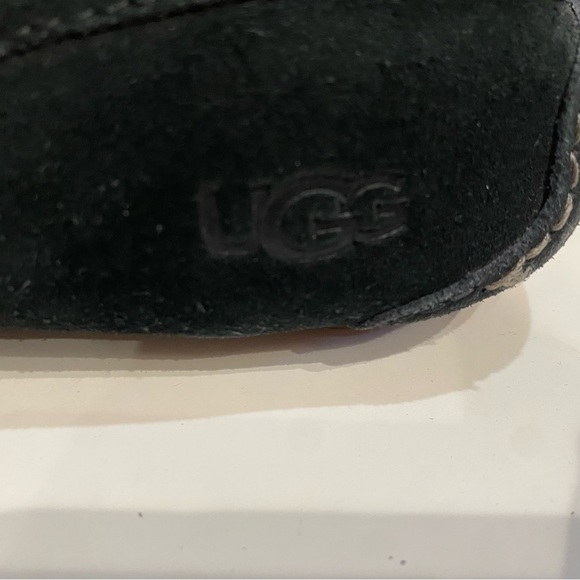 UGG Ansley Women’s 7.5 Black Suede Shearling Moccasin Slippers - Picture 10 of 10